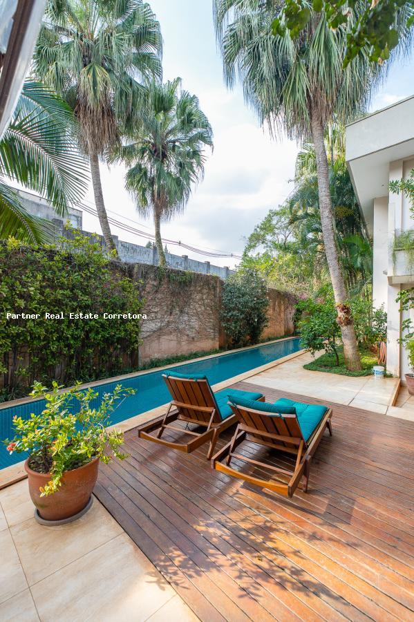 Casa, 5 quartos, 1200 m² - Foto 1