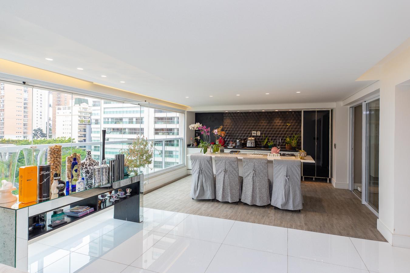 Apartamento, 4 quartos, 335 m² - Foto 28