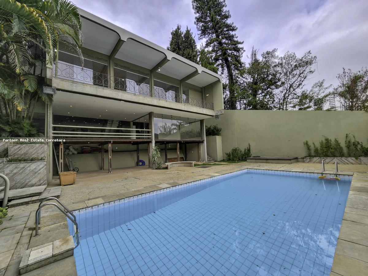 Casa, 5 quartos, 1331 m² - Foto 1