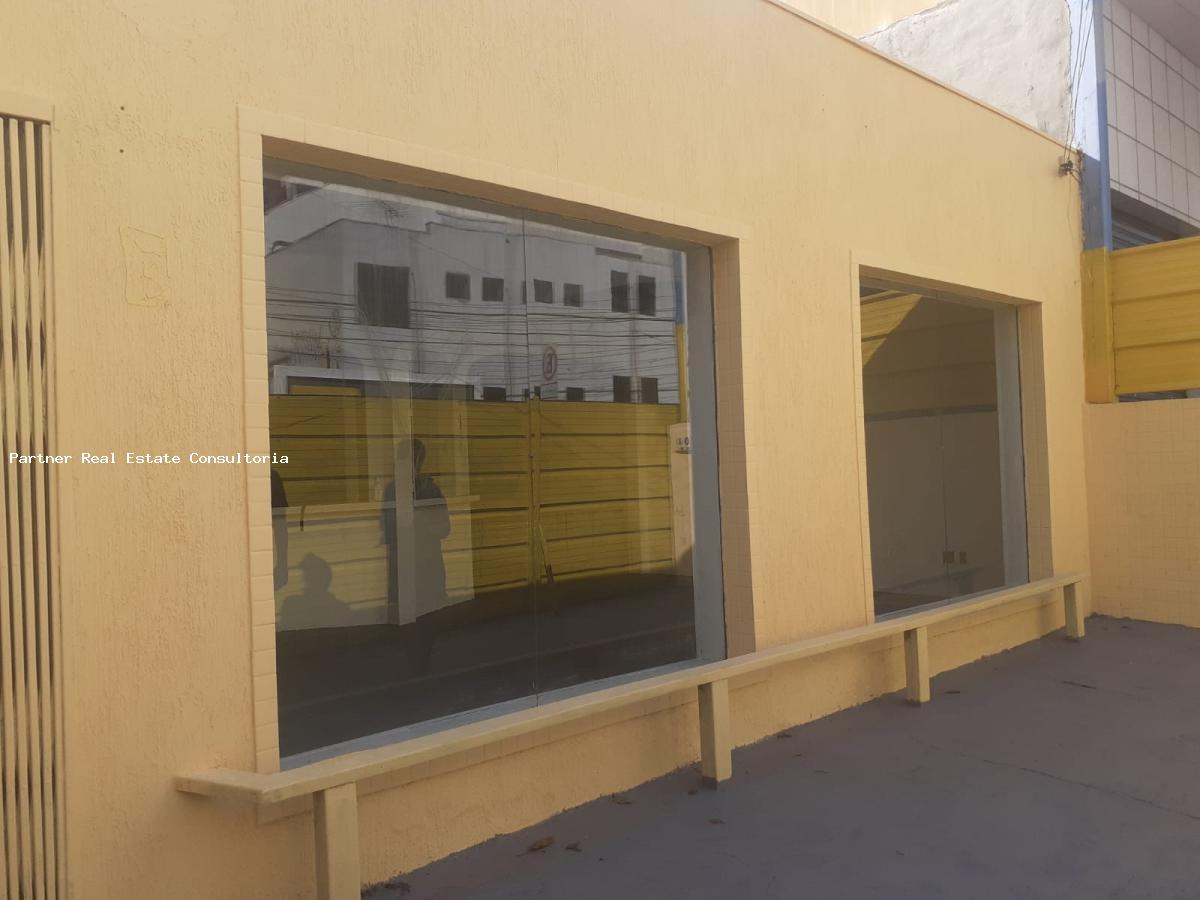 Casa, 4 quartos, 207 m² - Foto 1