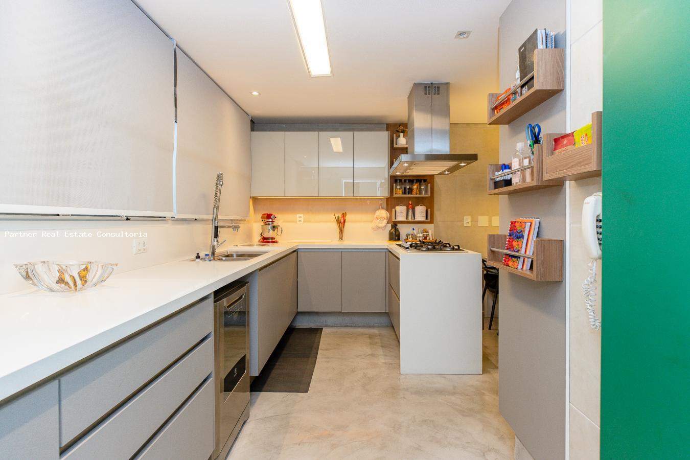 Apartamento, 4 quartos, 243 m² - Foto 2