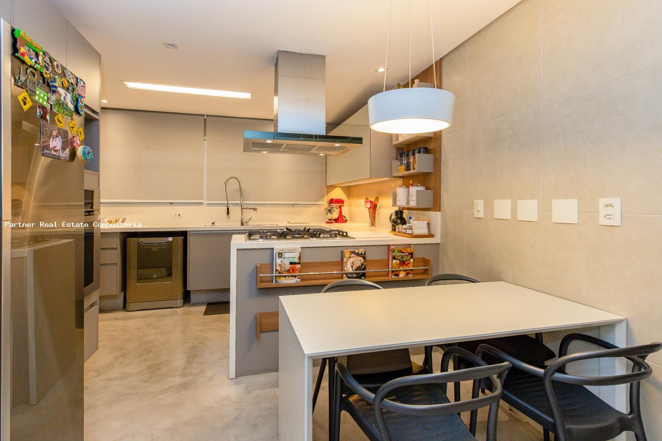 Apartamento, 4 quartos, 243 m² - Foto 4