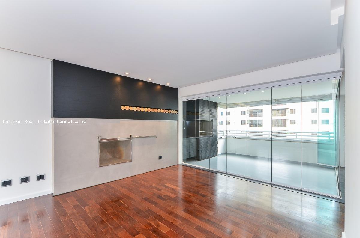 Apartamento, 3 quartos, 236 m² - Foto 1