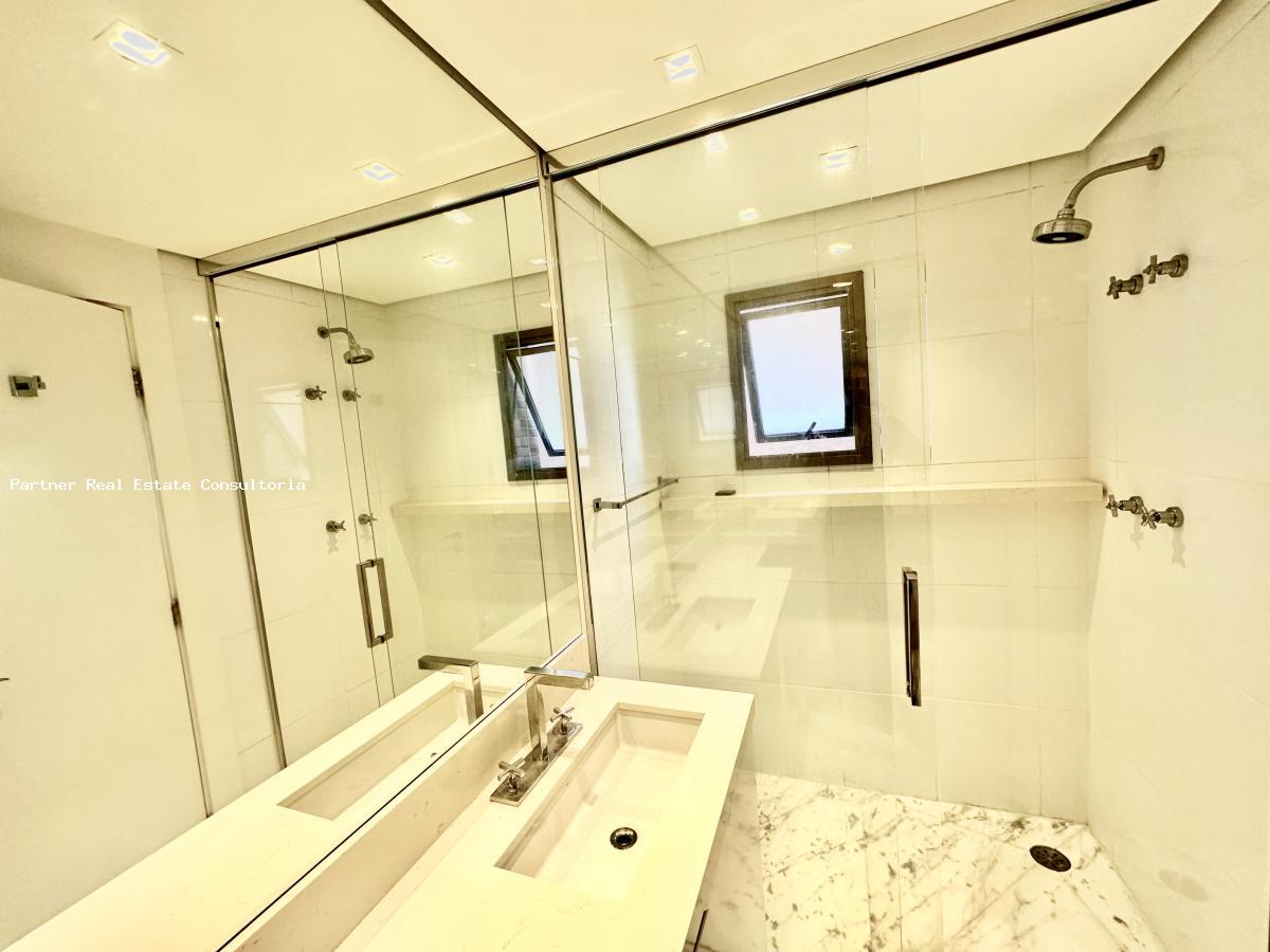 Cobertura, 3 quartos, 223 m² - Foto 32