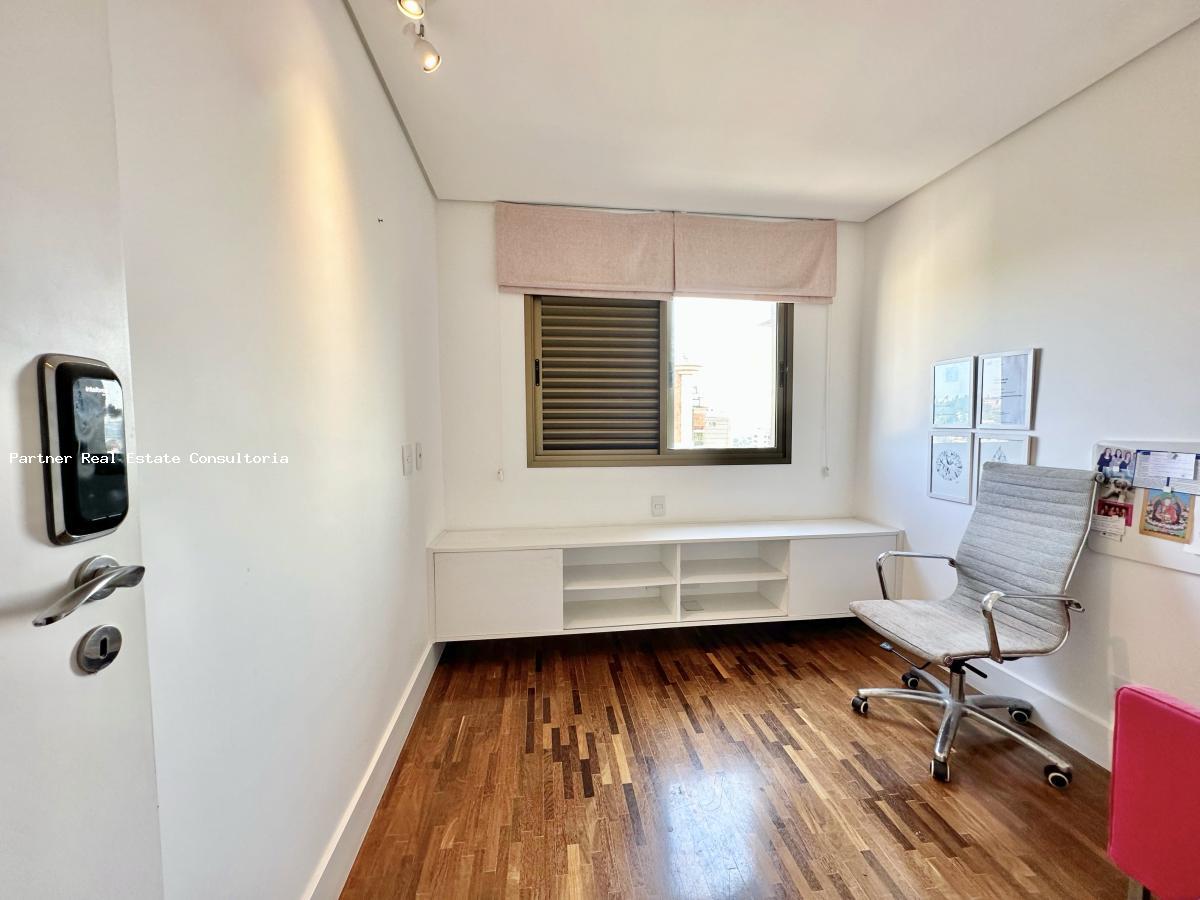 Cobertura, 3 quartos, 223 m² - Foto 33