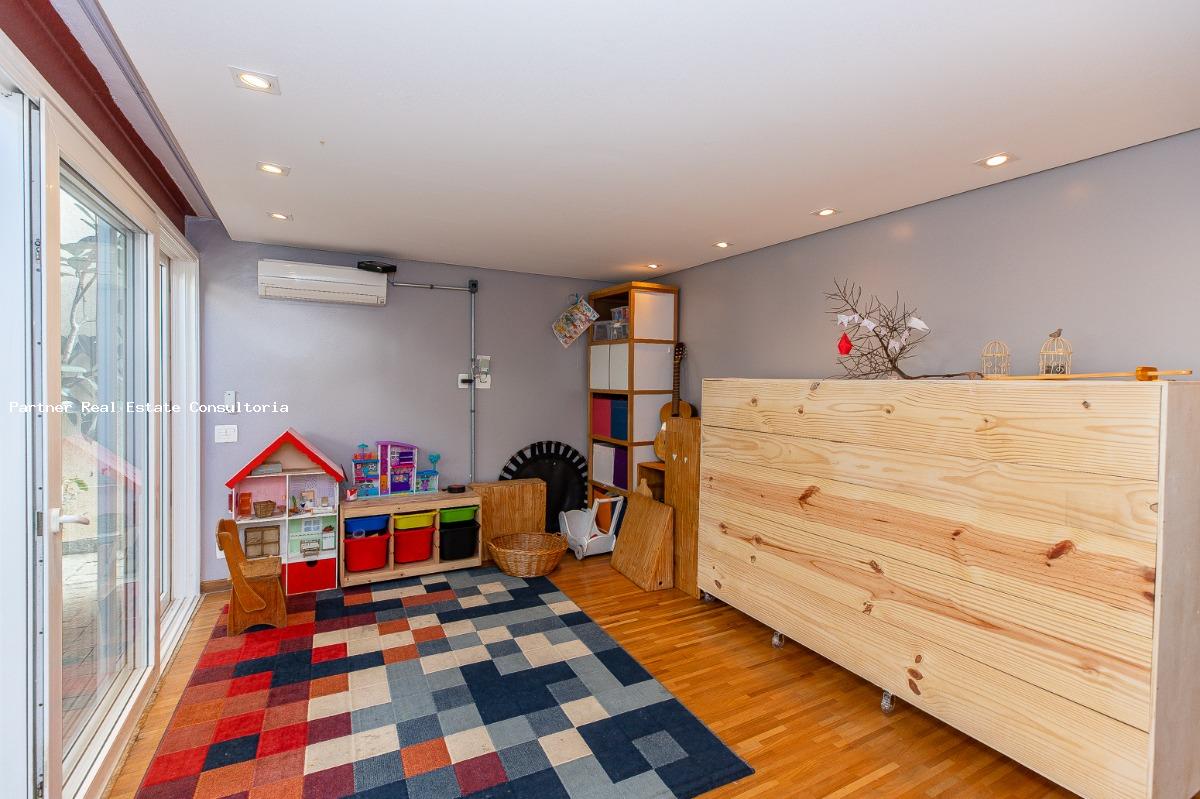 Casa, 3 quartos, 226 m² - Foto 32