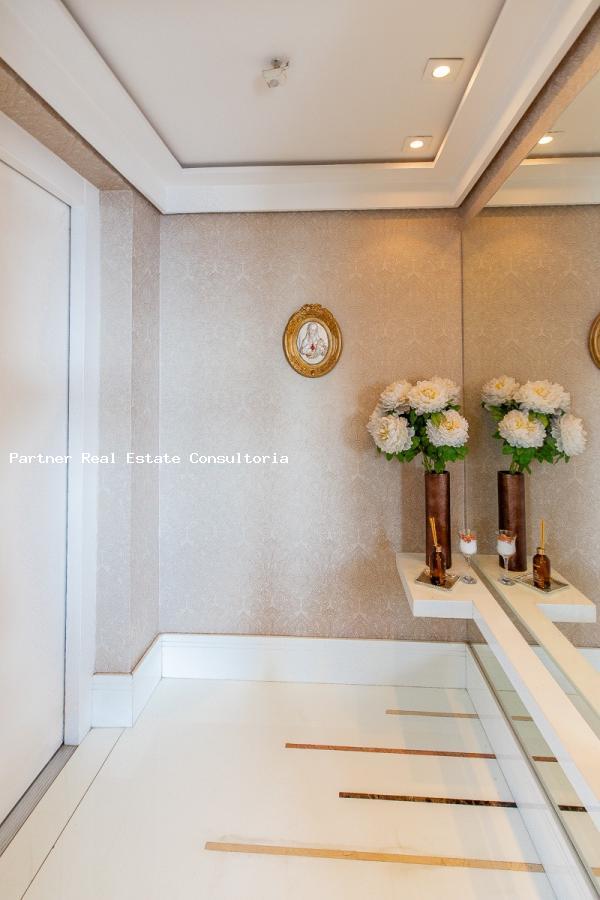 Cobertura, 5 quartos, 268 m² - Foto 2