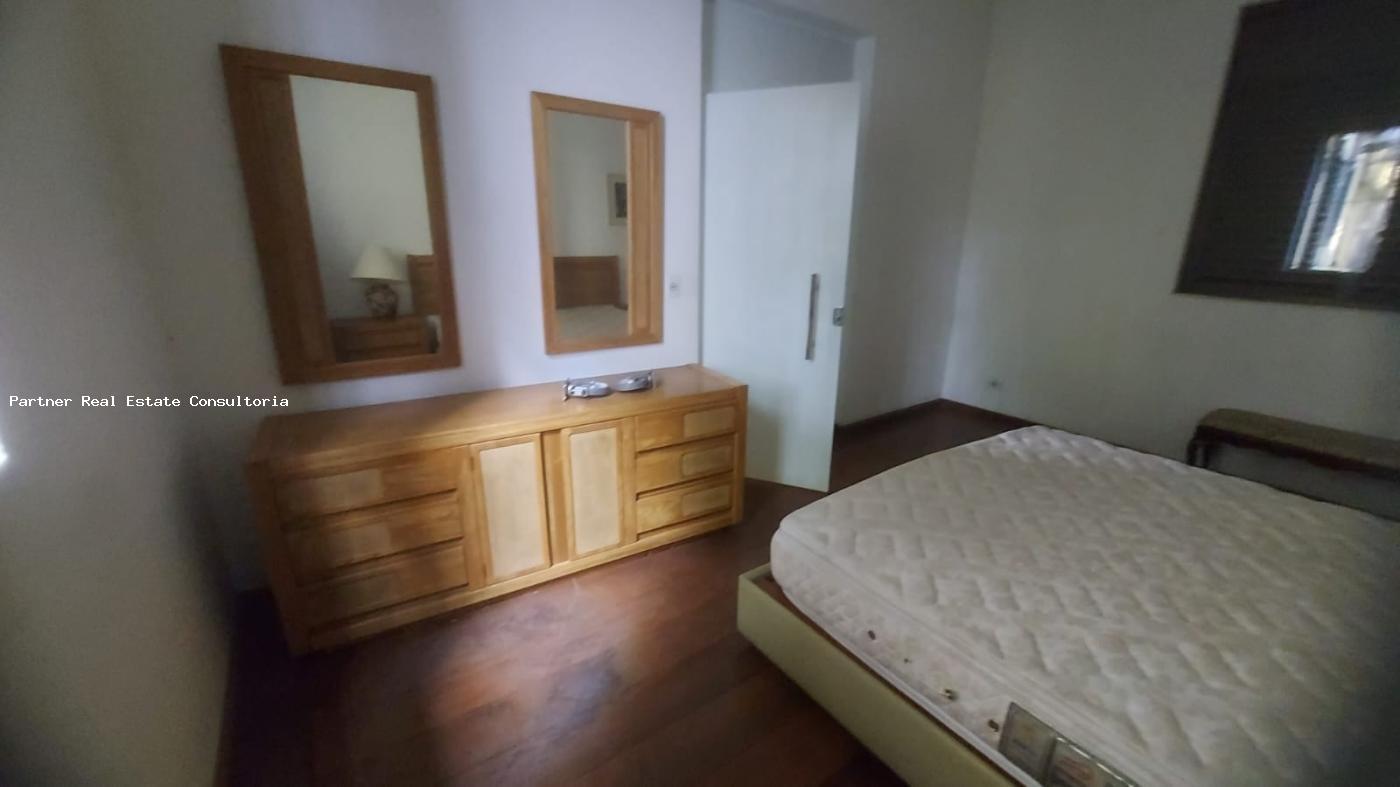 Casa, 4 quartos, 1050 m² - Foto 35