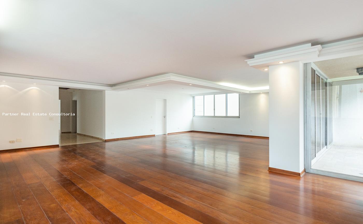 Apartamento, 3 quartos, 331 m² - Foto 2