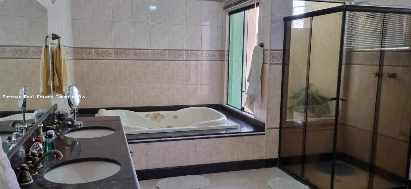 Casa, 5 quartos, 1800 m² - Foto 3