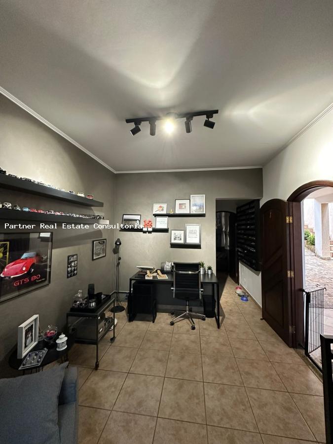 Casa, 3 quartos, 250 m² - Foto 3