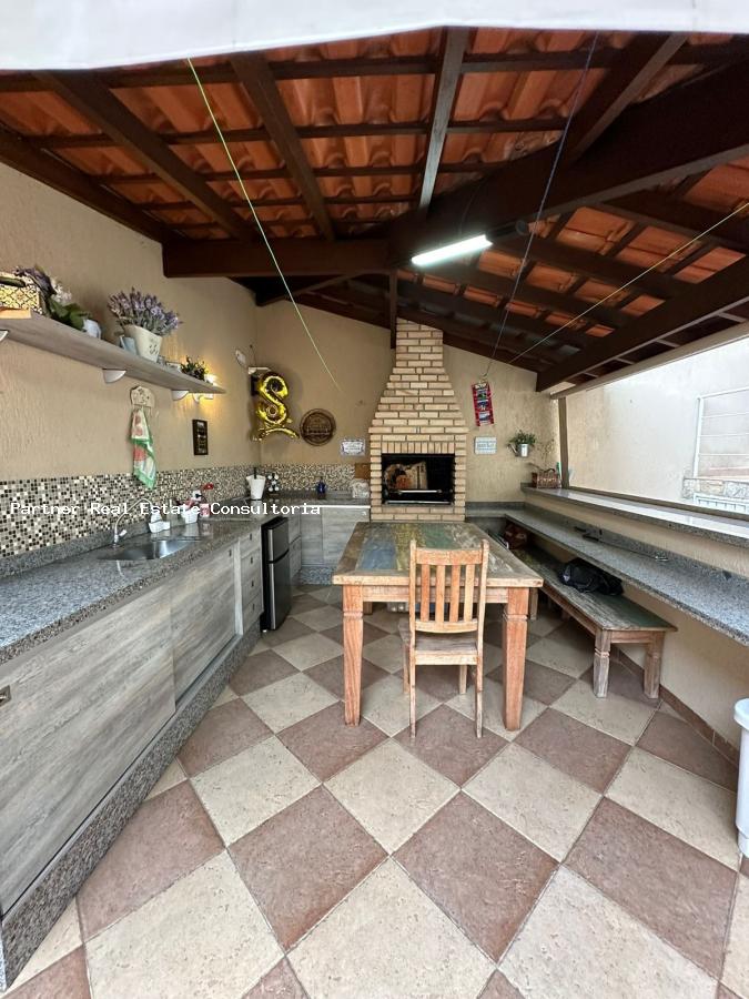 Casa, 3 quartos, 250 m² - Foto 6