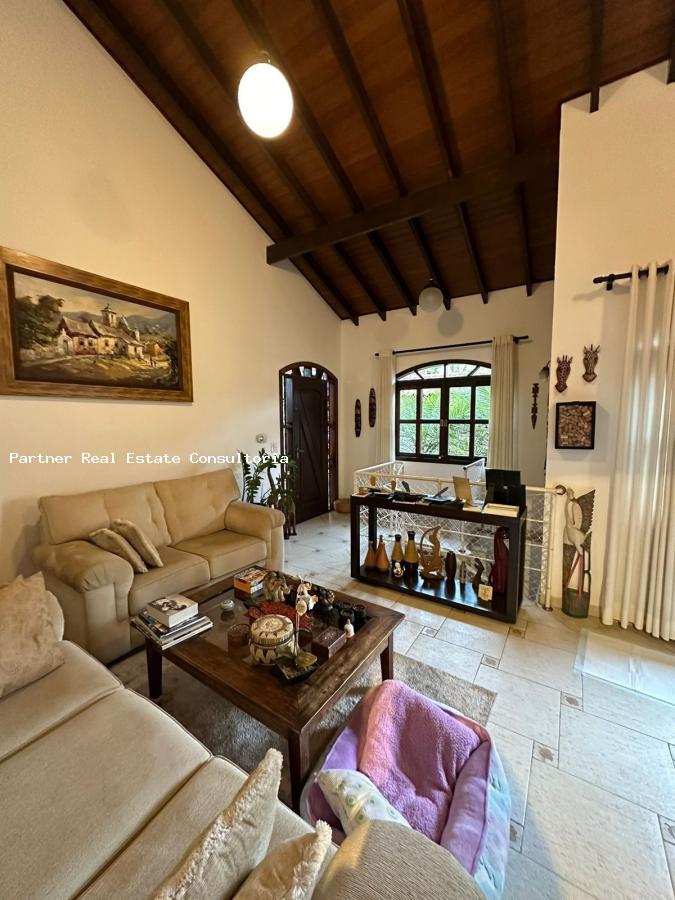 Casa, 3 quartos, 250 m² - Foto 1