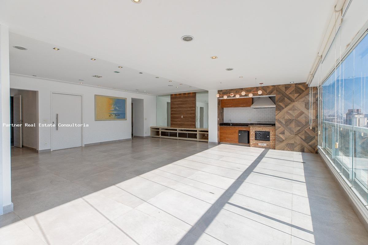Apartamento, 3 quartos, 222 m² - Foto 1