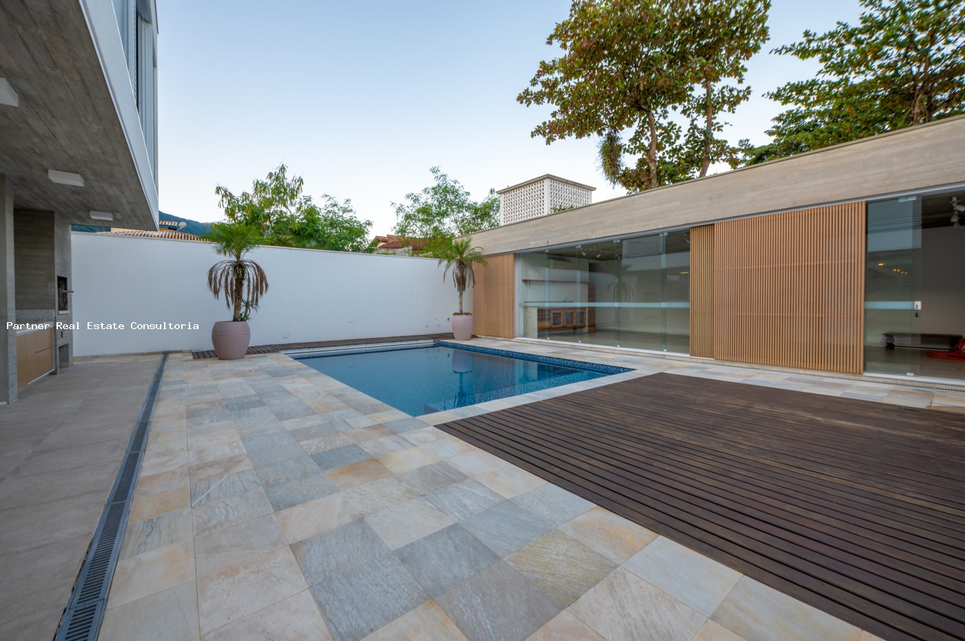 Casa, 4 quartos, 403 m² - Foto 1