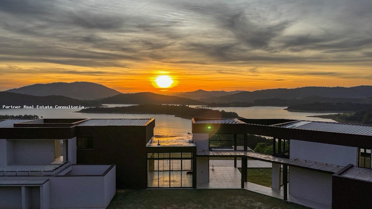 Casa, 8 quartos, 132614 m² - Foto 1