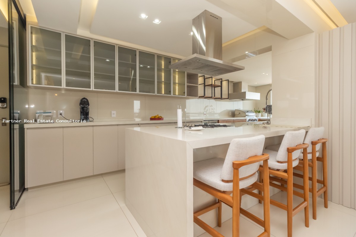 Apartamento, 3 quartos, 246 m² - Foto 3
