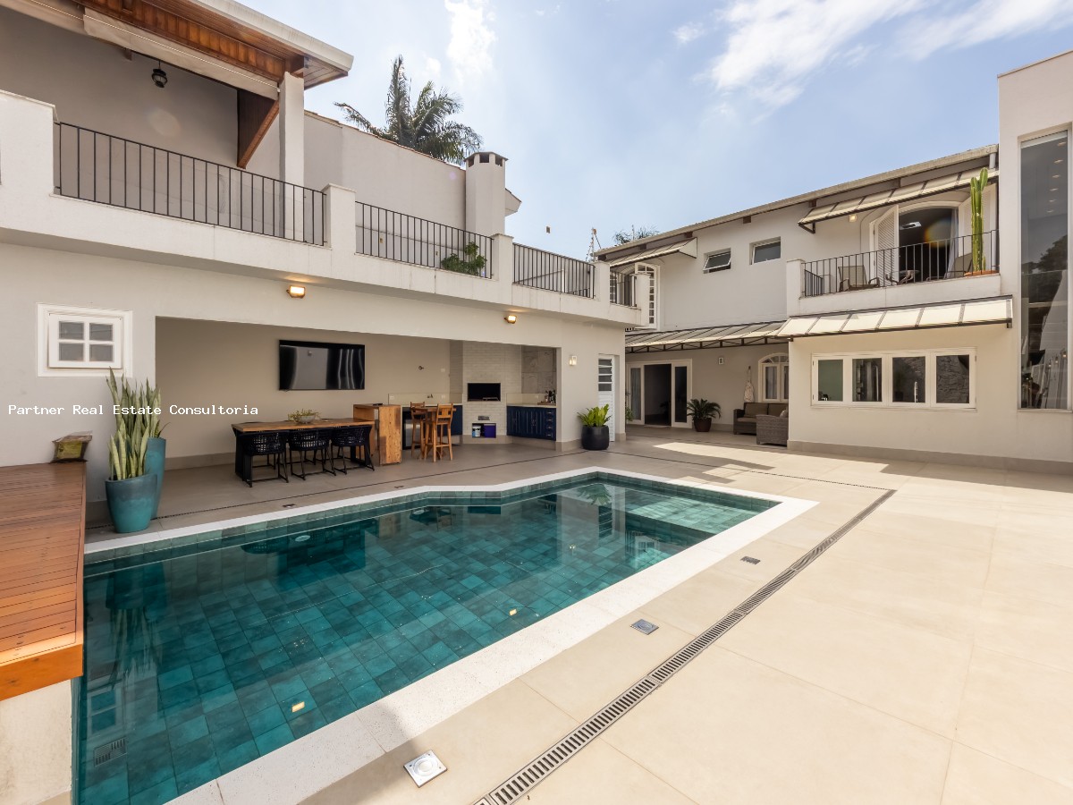 Casa, 4 quartos, 319 m² - Foto 1