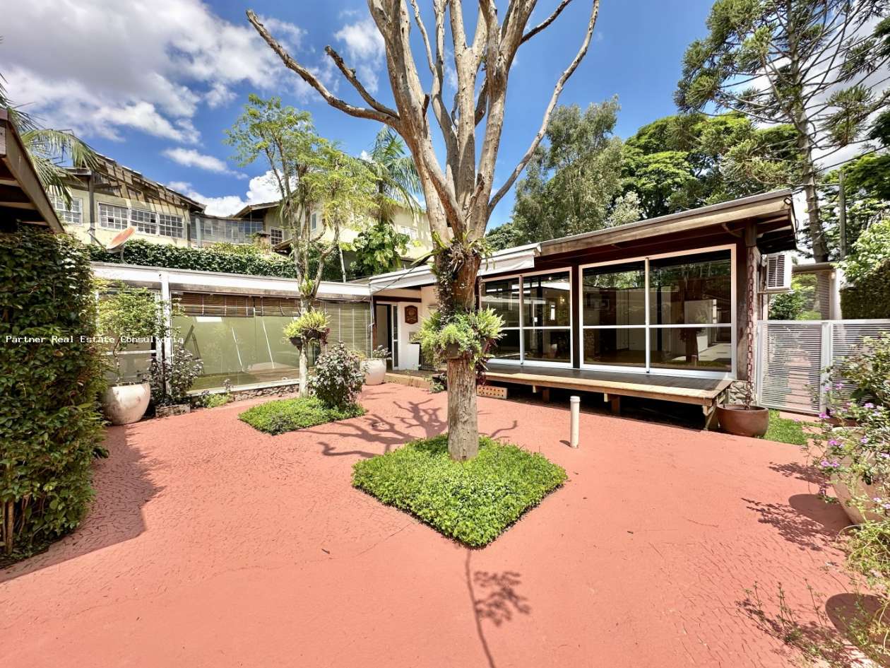 Casa, 3 quartos, 615 m² - Foto 1