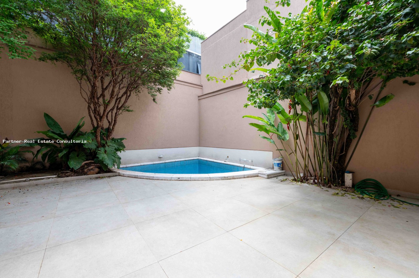Casa, 4 quartos, 384 m² - Foto 32