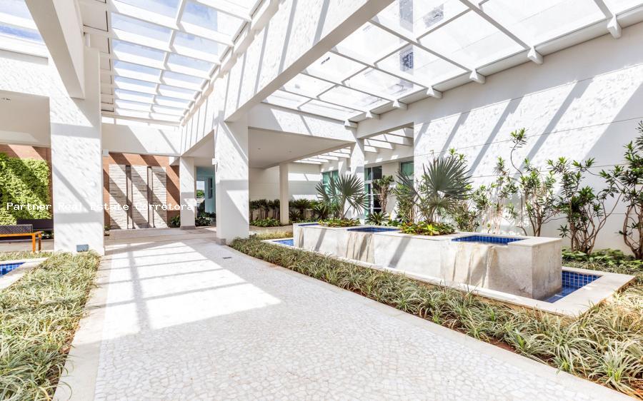 Apartamento, 3 quartos, 251 m² - Foto 1