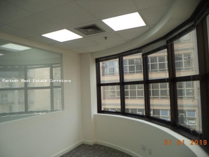 Conjunto Comercial-Sala à venda com 1 quarto, 188m² - Foto 1