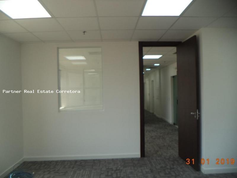 Conjunto Comercial-Sala à venda com 1 quarto, 188m² - Foto 5