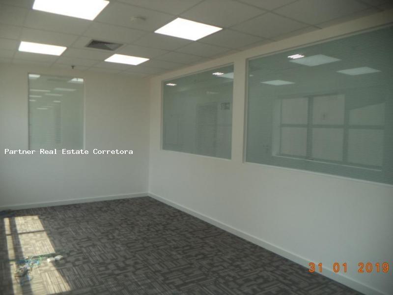 Conjunto Comercial-Sala à venda com 1 quarto, 188m² - Foto 9