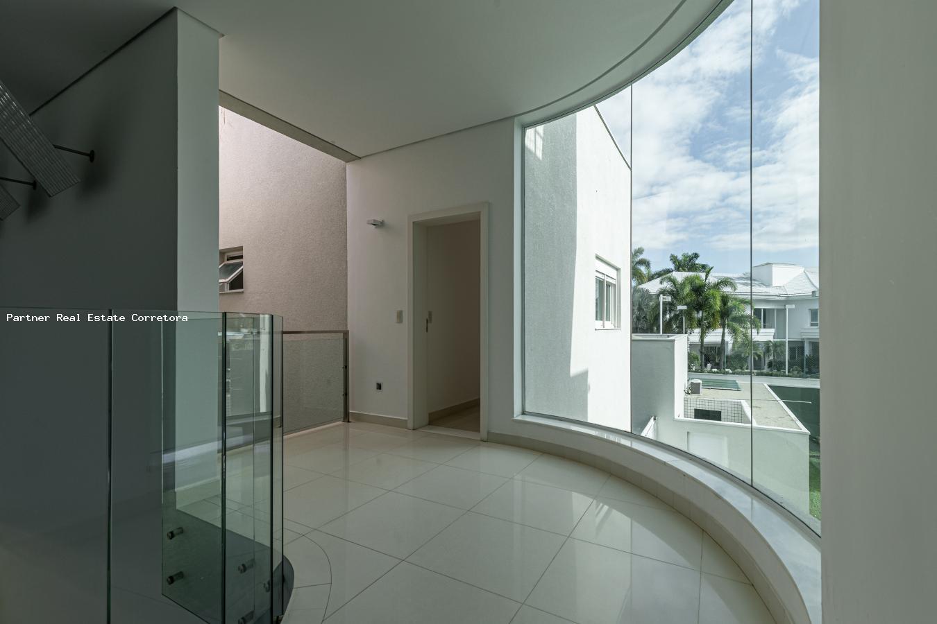 Casa de Condomínio à venda com 6 quartos, 2983m² - Foto 9