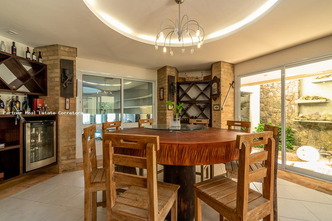 Casa, 10 quartos, 1400 m² - Foto 2