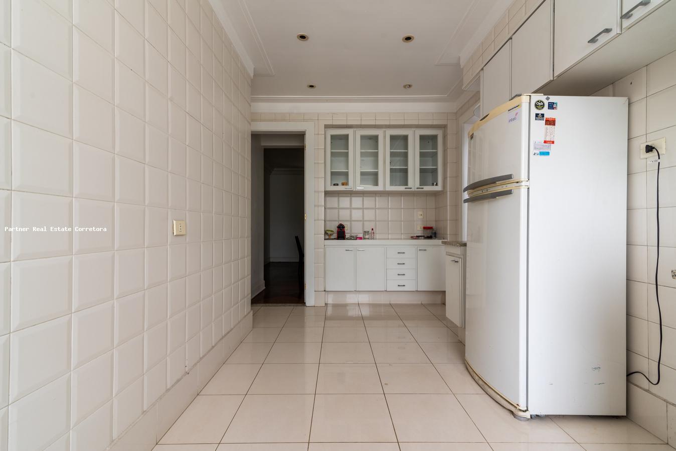 Casa, 5 quartos, 1379 m² - Foto 9