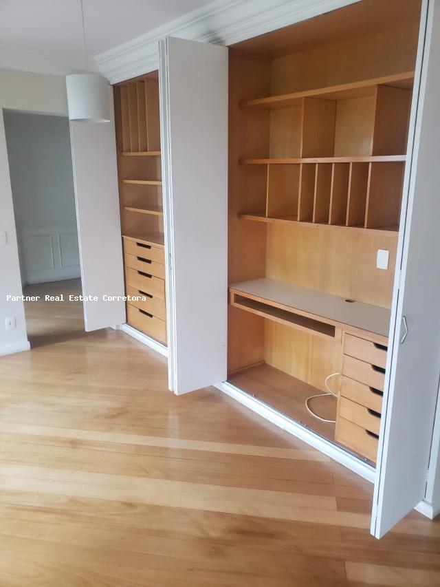 Apartamento, 3 quartos, 211 m² - Foto 2