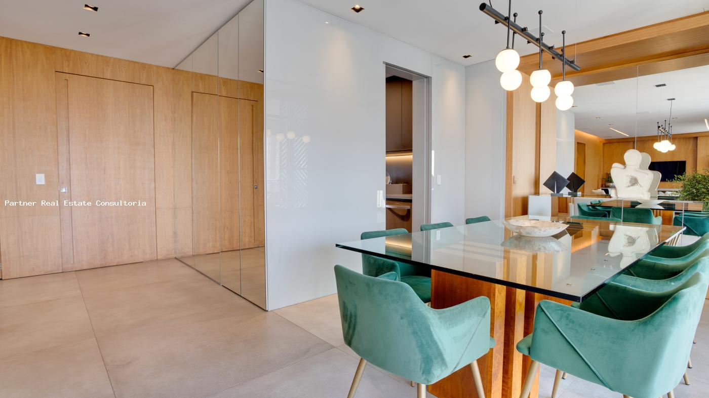 Apartamento, 3 quartos, 217 m² - Foto 4