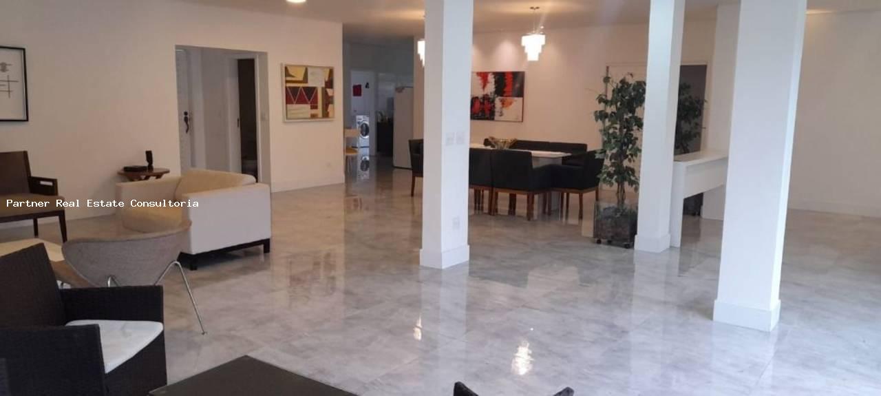 Casa à venda com 7 quartos, 2000m² - Foto 5