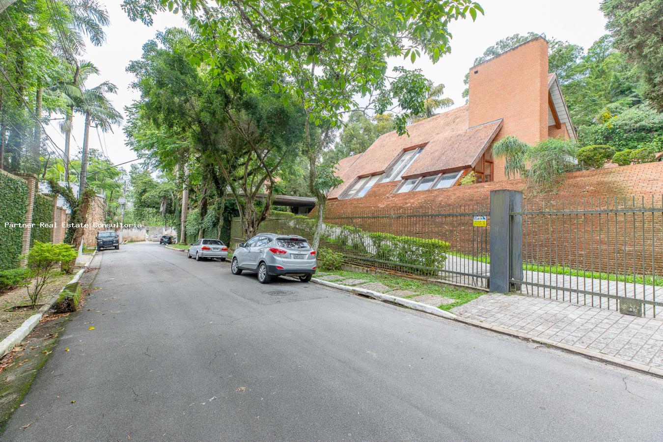 Casa à venda com 4 quartos, 2000m² - Foto 2