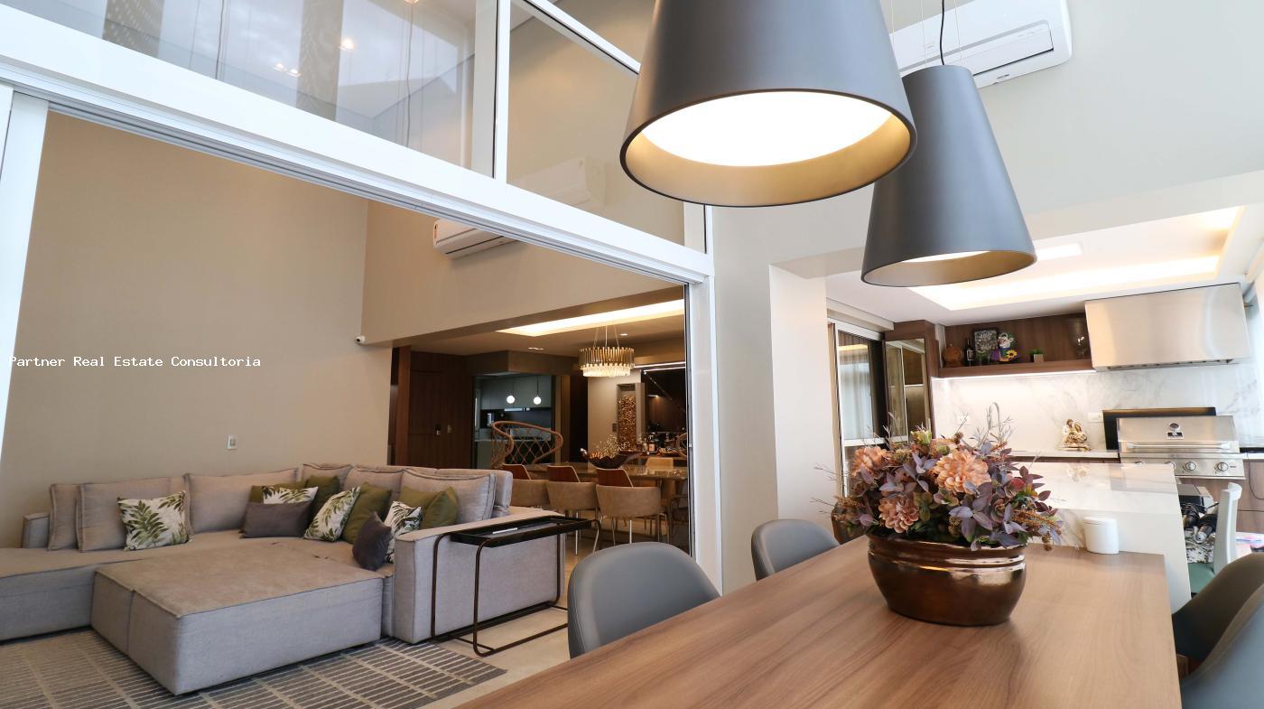 Apartamento, 4 quartos, 243 m² - Foto 5