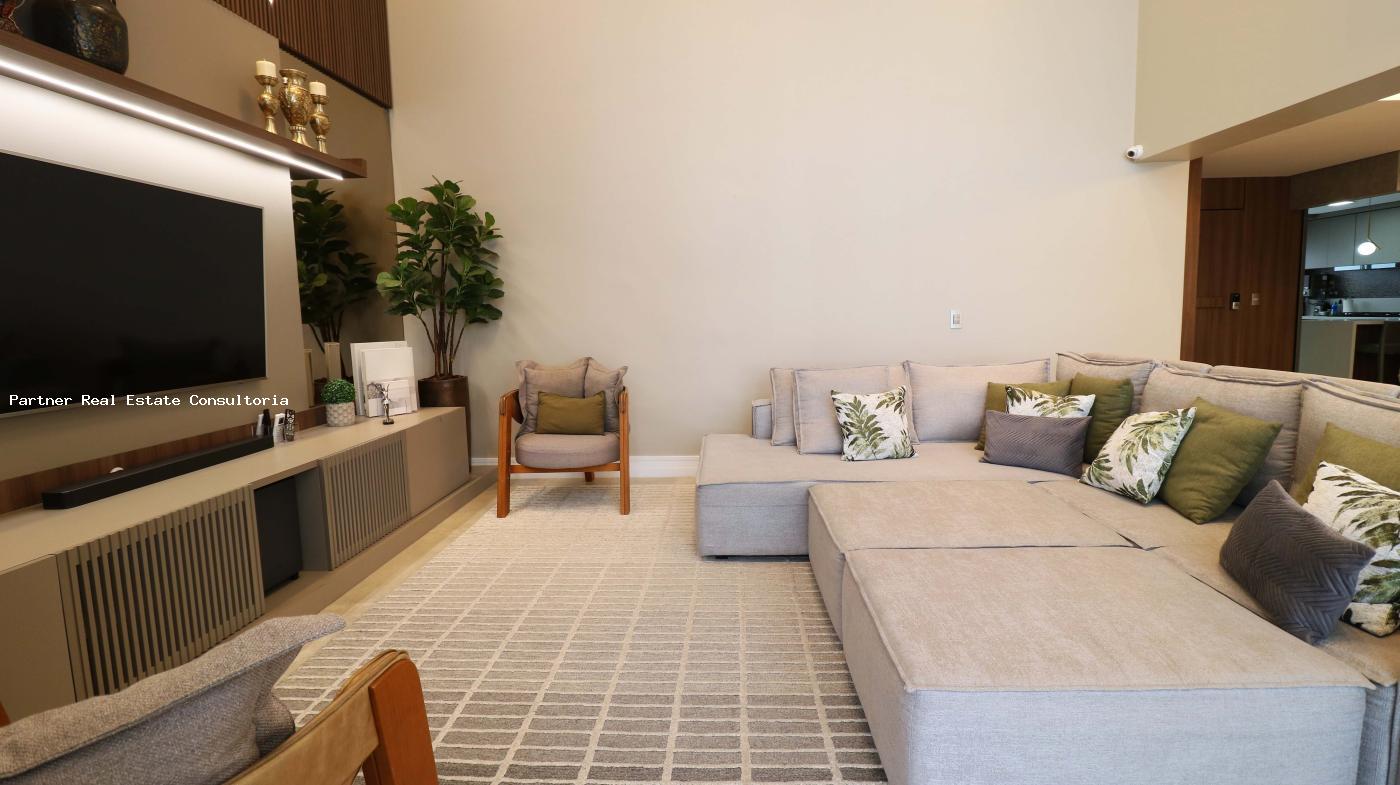 Apartamento, 4 quartos, 243 m² - Foto 7