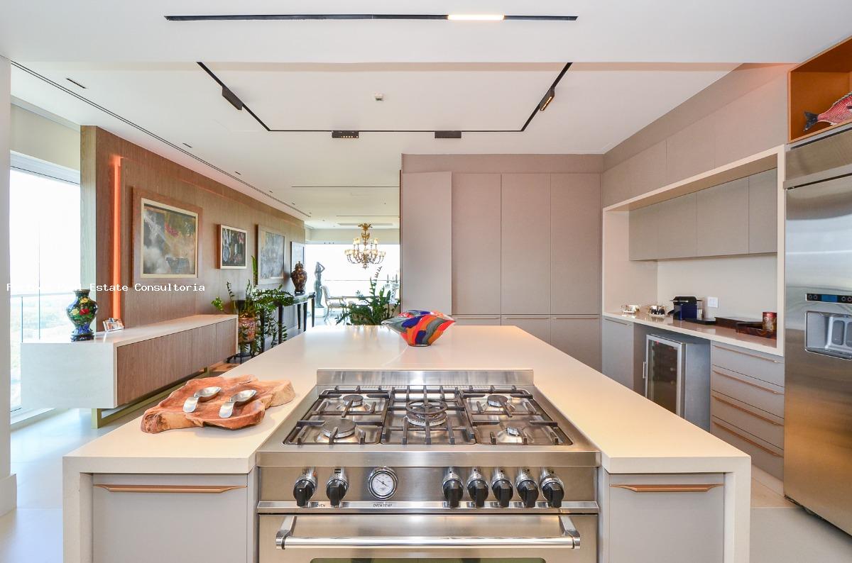 Apartamento, 3 quartos, 332 m² - Foto 4