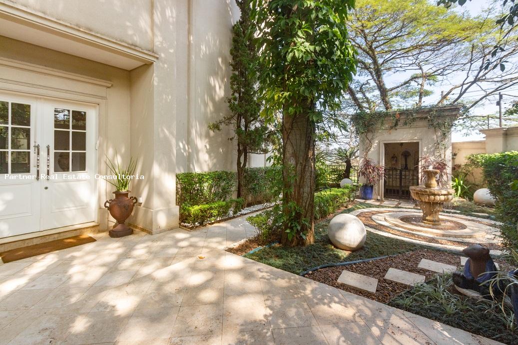 Casa, 5 quartos, 826 m² - Foto 1