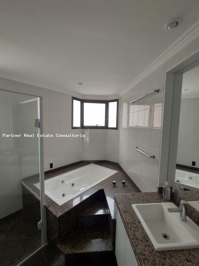 Apartamento, 3 quartos, 198 m² - Foto 3