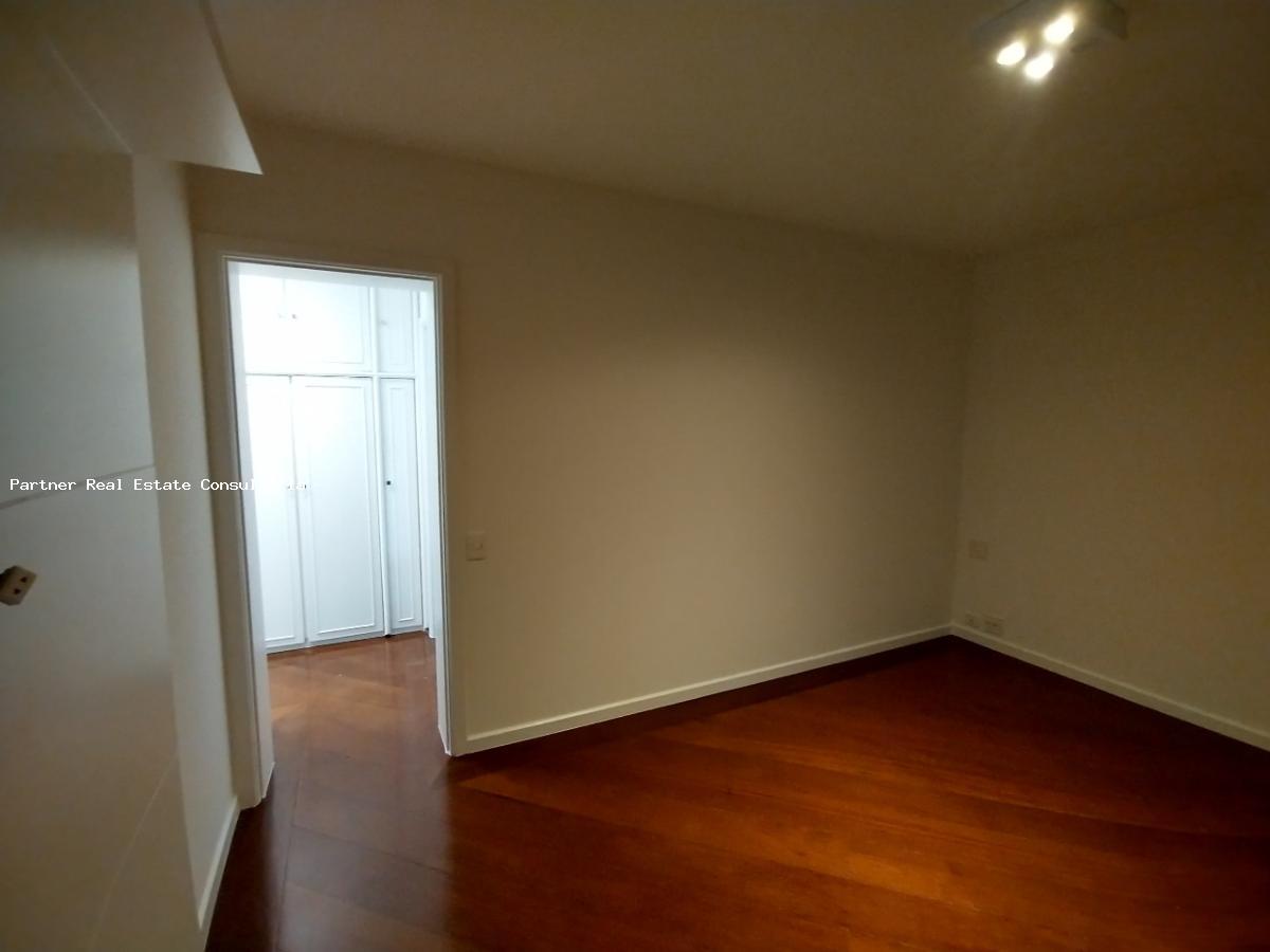 Apartamento, 3 quartos, 198 m² - Foto 4