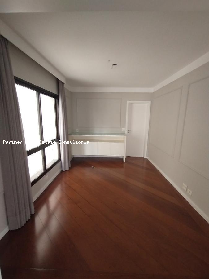 Apartamento, 3 quartos, 198 m² - Foto 12