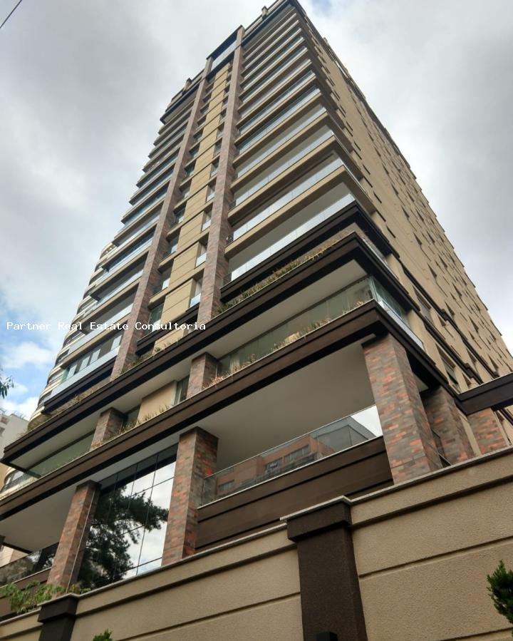 Cobertura à venda com 4 quartos, 316m² - Foto 1