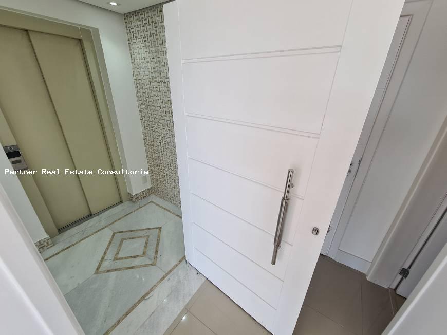 Cobertura à venda com 5 quartos, 440m² - Foto 1