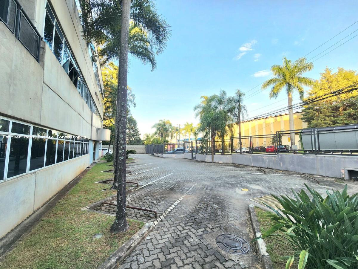 Depósito-Galpão-Armazém à venda com 10 quartos, 2913m² - Foto 1