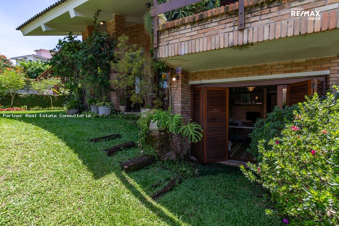 Casa à venda com 4 quartos, 530m² - Foto 5