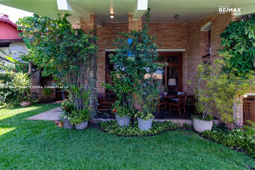Casa à venda com 4 quartos, 530m² - Foto 6