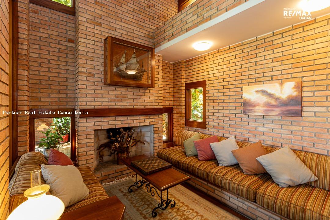 Casa à venda com 4 quartos, 530m² - Foto 9