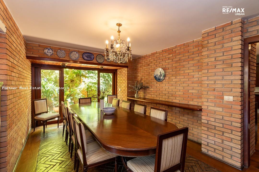 Casa à venda com 4 quartos, 530m² - Foto 11