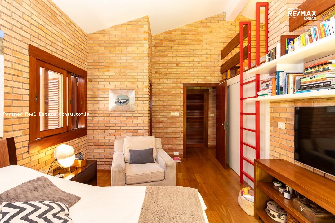 Casa à venda com 4 quartos, 530m² - Foto 24